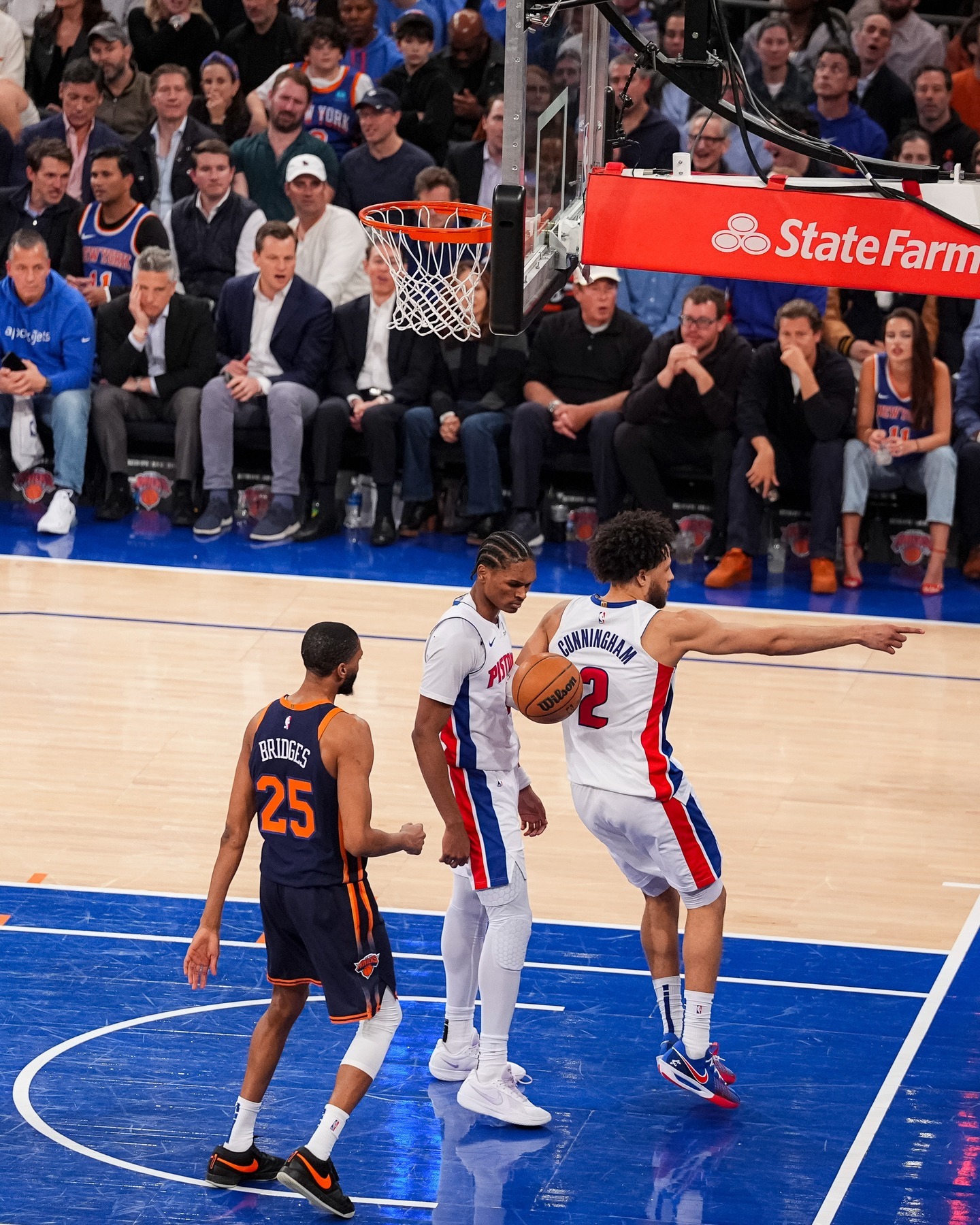 九游体育官网NBA季后赛赛程吃紧，克里夫兰骑士赛前临场应变，媒体盛赞，细节决定成败的简单介绍