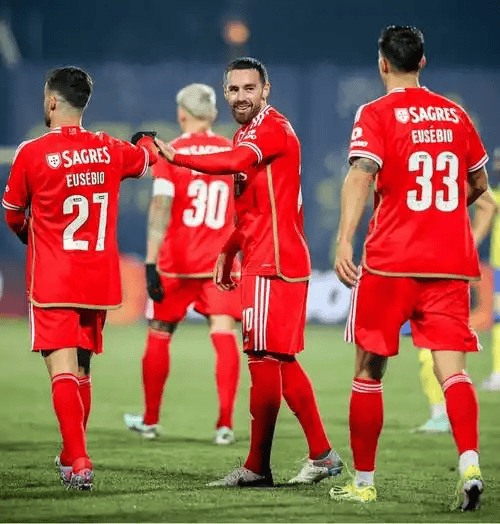 关于太狠了！本菲卡今夜防线松动风云突变多伦多猛龙今晨远射贴柱，克里夫兰骑士更衣室发声备战荷甲的信息